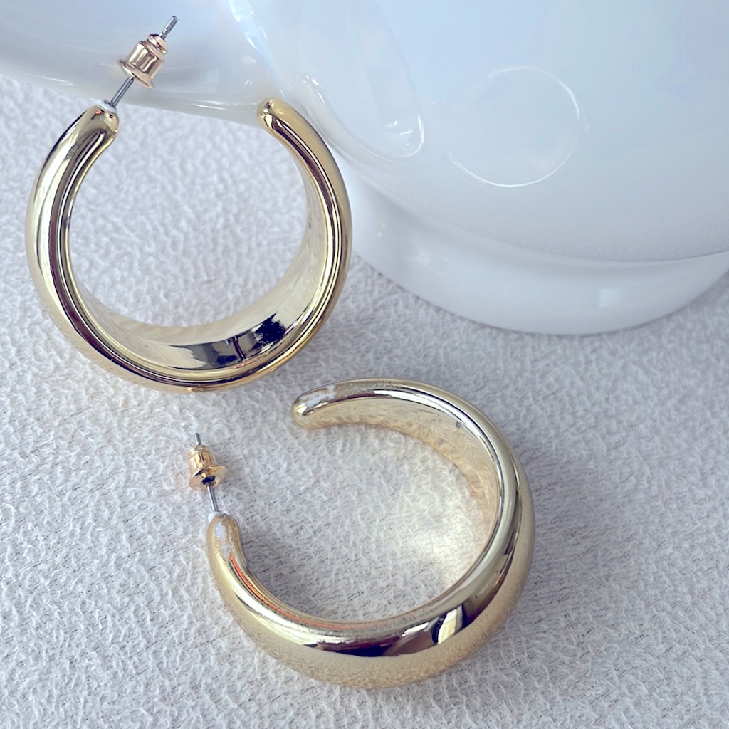 Lightweight Chunky Gold Open Hoop 10$
